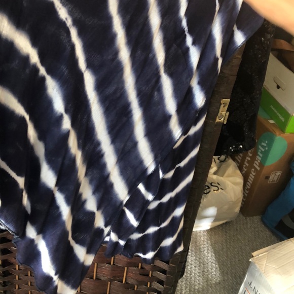 ☆SALE 5 for $25☆ Blue and white cardigan great with slacks/dress - Picture 6 of 6